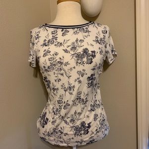 American Eagle shirt